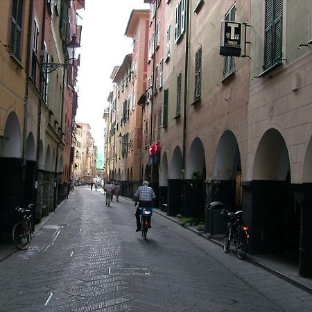 Vista Sul Carruggio, Centro Storico Di Chiavari Zewnętrze zdjęcie