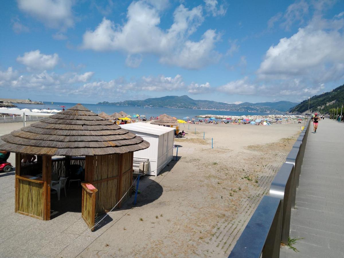 Vista Sul Carruggio, Centro Storico Di Chiavari Zewnętrze zdjęcie