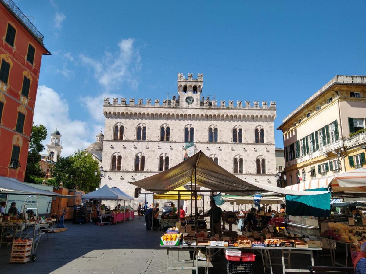 Vista Sul Carruggio, Centro Storico Di Chiavari Zewnętrze zdjęcie